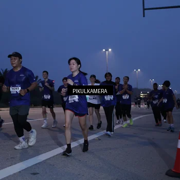 Runner Photo 7320701