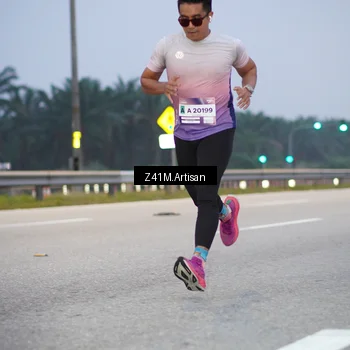 Runner Photo 7320742
