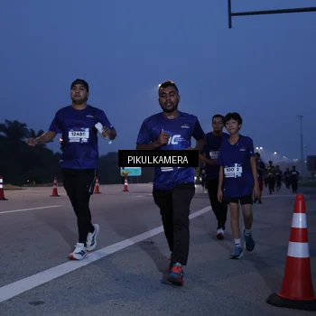 Runner Photo 7320765