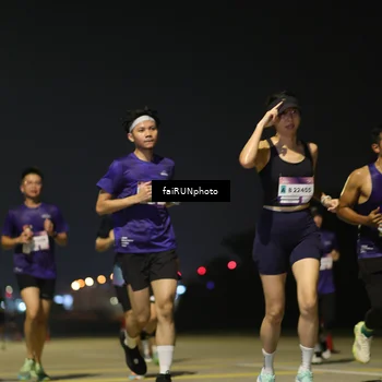 Runner Photo 7320989