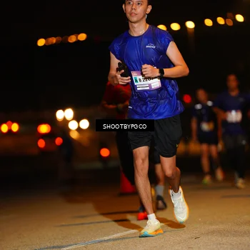 Runner Photo 7321002