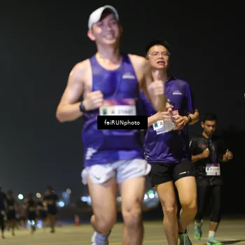 Runner Photo 7321005