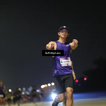 Runner Photo 7321100