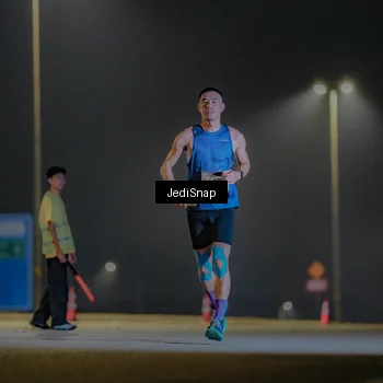 Runner Photo 7321111