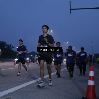 Runner Photo 7321315