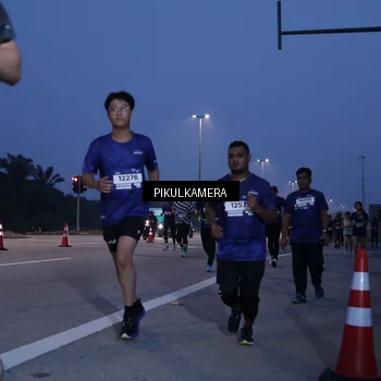 Runner Photo 7321375