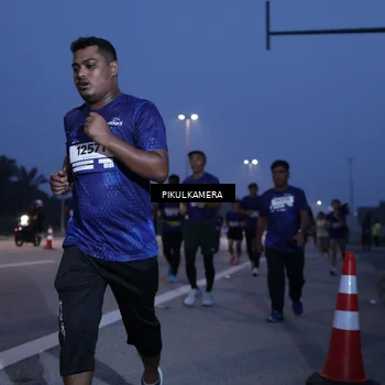 Runner Photo 7321456