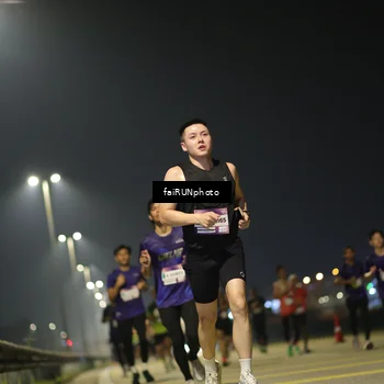 Runner Photo 7321592