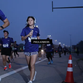 Runner Photo 7321600