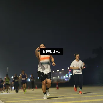 Runner Photo 7321699