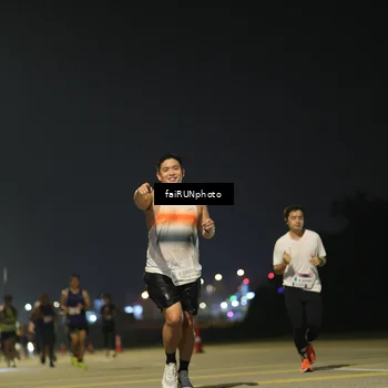 Runner Photo 7321700