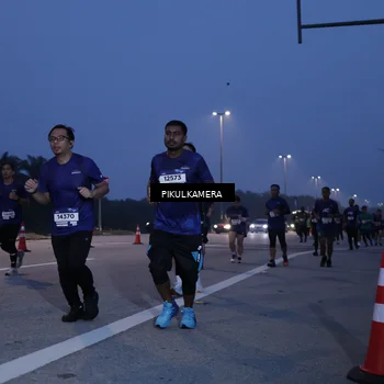 Runner Photo 7321768