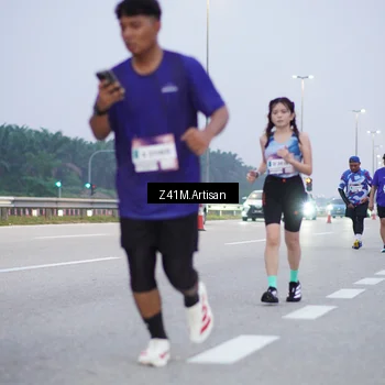 Runner Photo 7321851