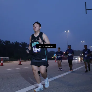 Runner Photo 7321852
