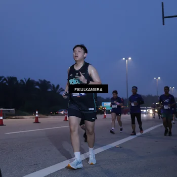 Runner Photo 7321864