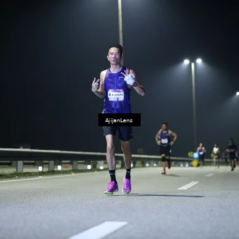 Runner Photo 7321878