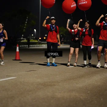Runner Photo 7321899