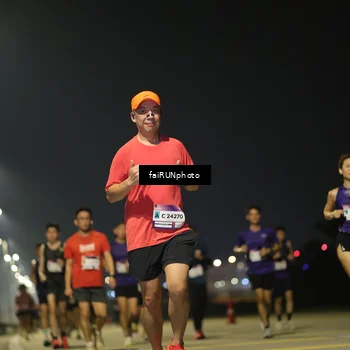 Runner Photo 7322048