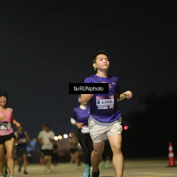 Runner Photo 7322123