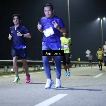 Runner Photo 7322300
