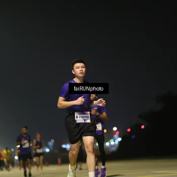 Runner Photo 7322385