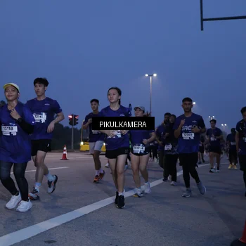 Runner Photo 7322475