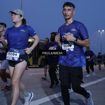 Runner Photo 7322647