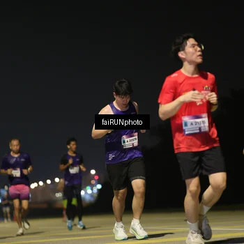 Runner Photo 7322811
