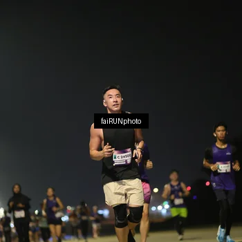 Runner Photo 7322900