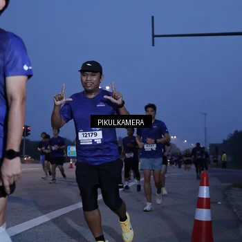 Runner Photo 7322992