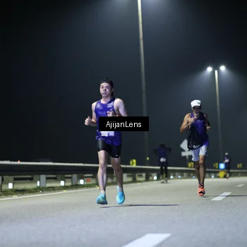 Runner Photo 7323003