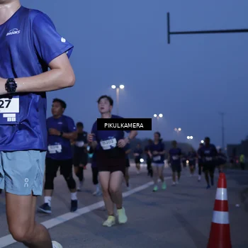 Runner Photo 7323011