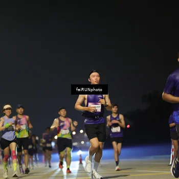Runner Photo 7323044