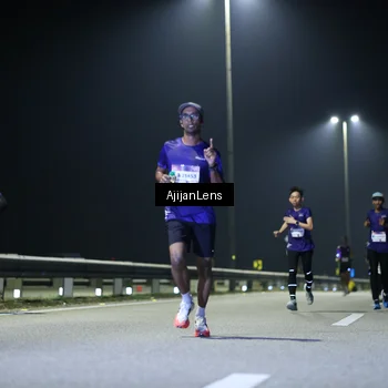 Runner Photo 7323058