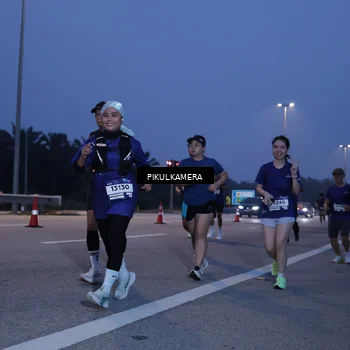 Runner Photo 7323122