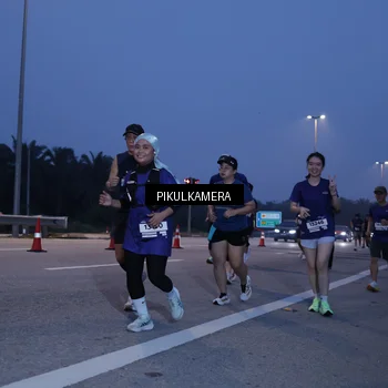 Runner Photo 7323130