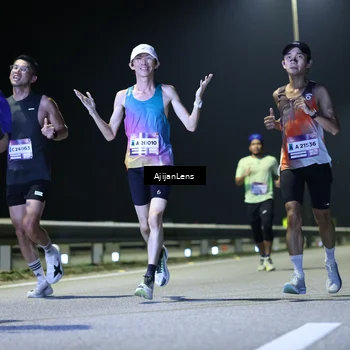Runner Photo 7323253
