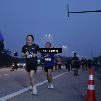 Runner Photo 7323358