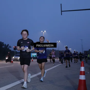 Runner Photo 7323391