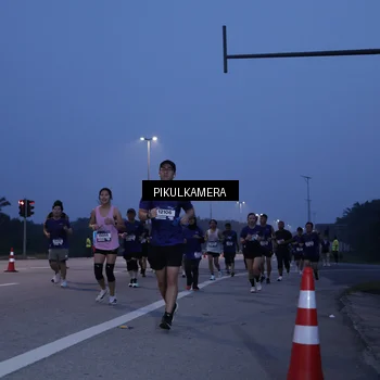 Runner Photo 7323423