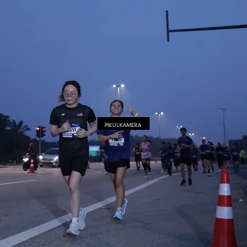 Runner Photo 7323440