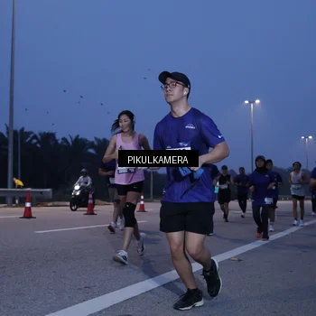 Runner Photo 7323600