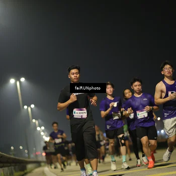 Runner Photo 7323647
