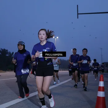 Runner Photo 7323648