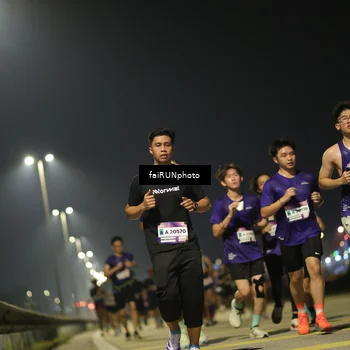 Runner Photo 7323657