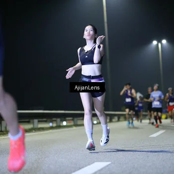 Runner Photo 7323675
