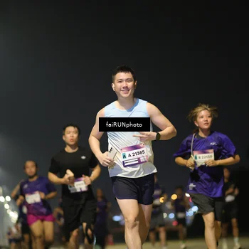Runner Photo 7323704
