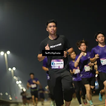 Runner Photo 7323733