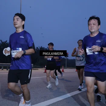 Runner Photo 7323797