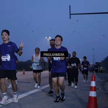 Runner Photo 7323806